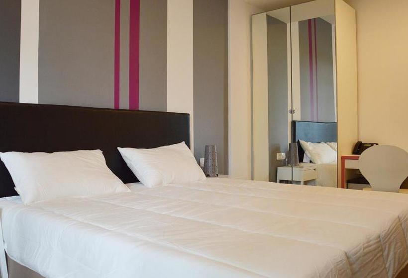 Bed And Breakfast Four Rooms