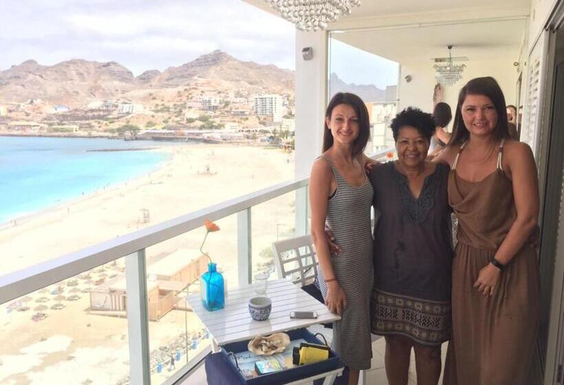 تختخواب و صبحانه @georgette