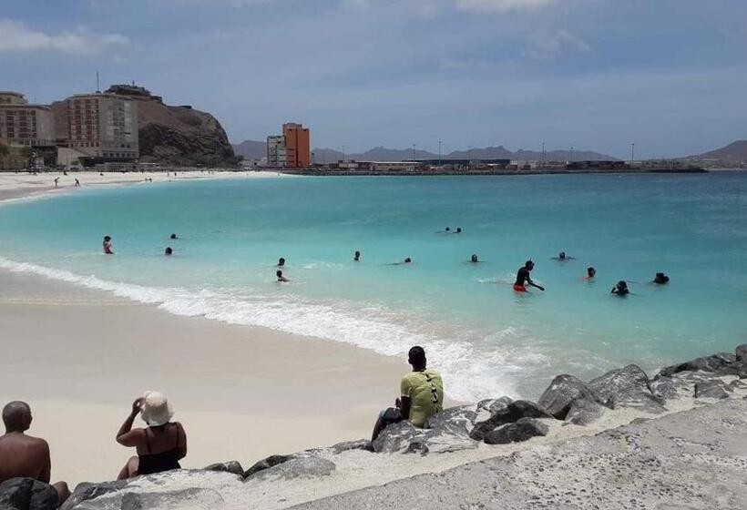 تختخواب و صبحانه @georgette