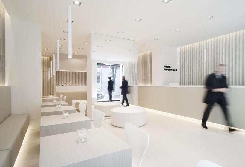 هتل Aurora