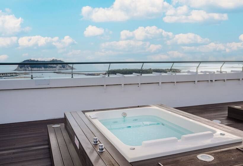 Hotel Bridge Seogwipo