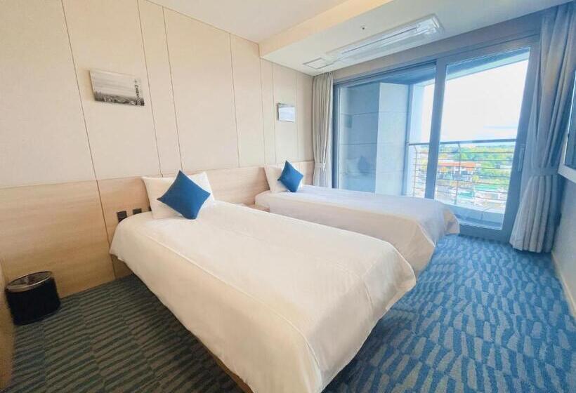 Hotel Bridge Seogwipo