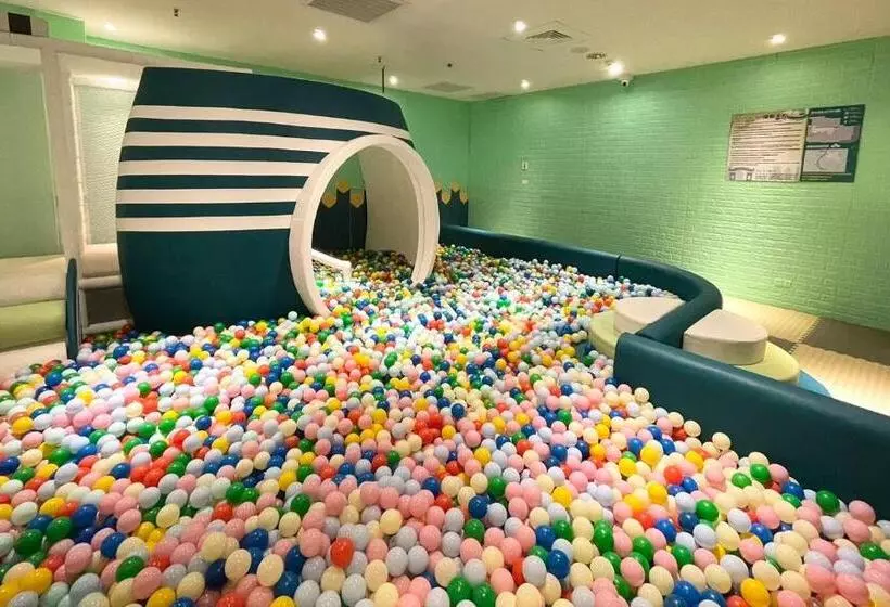 هتل Fantasy Palace