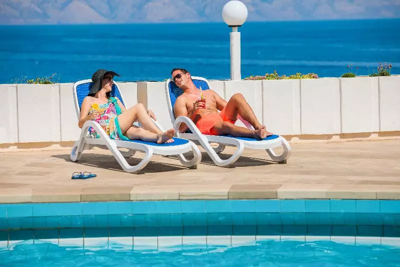 Hotelli Fontana Bayside Park