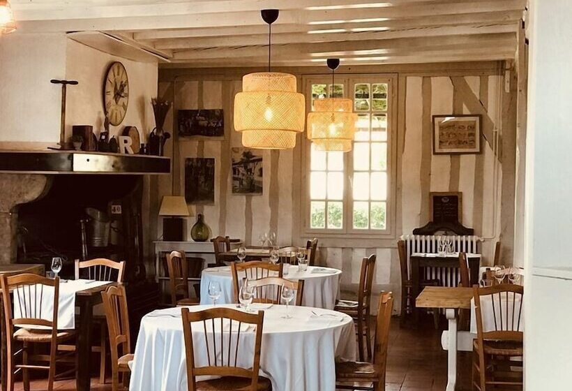 Отель Hôtel Et Restaurant Traditionnel L  Escalandes