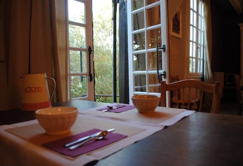 Отель Hôtel Et Restaurant Traditionnel L  Escalandes