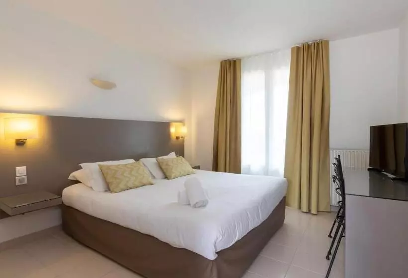 هتل Hôtel Les Lentisques