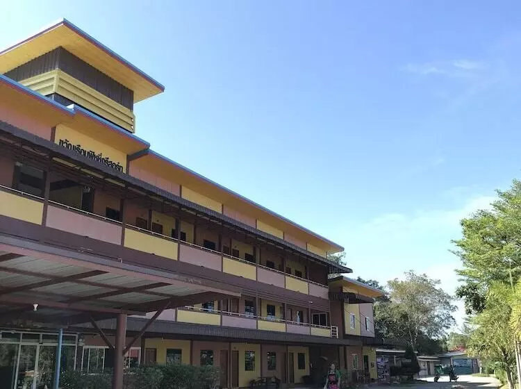 هتل Khwanruen Fishing Resort