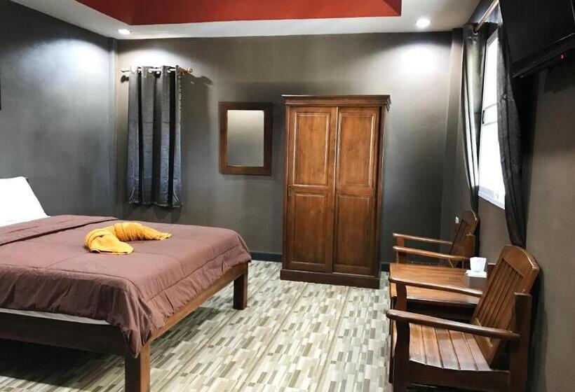 Hotel Khwanruen Fishing Resort