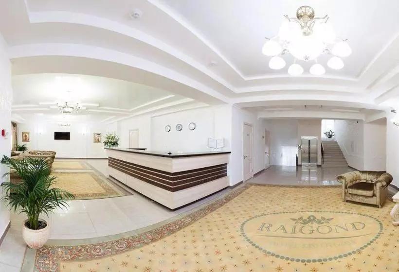 هتل Raigond