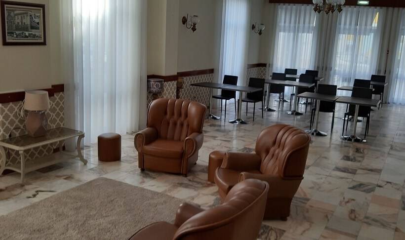 ホテル Vila Esteves