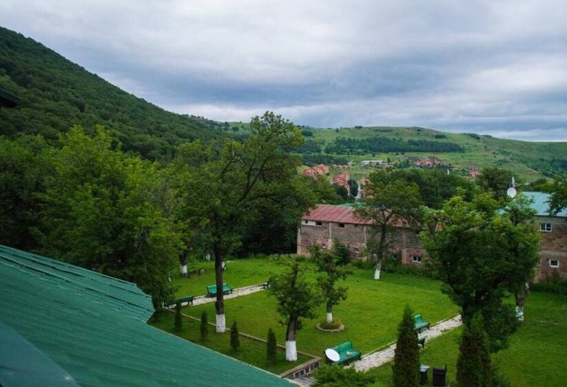 Artsvik Hotel Tsaghkadzor