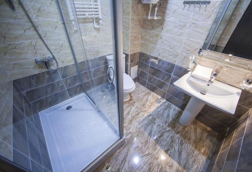 Artsvik Hotel Tsaghkadzor