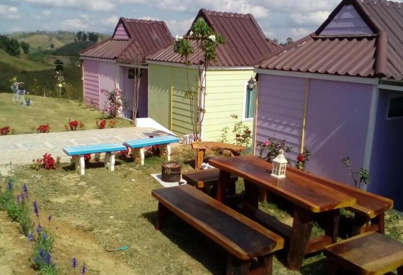 تختخواب و صبحانه Lovely Farm