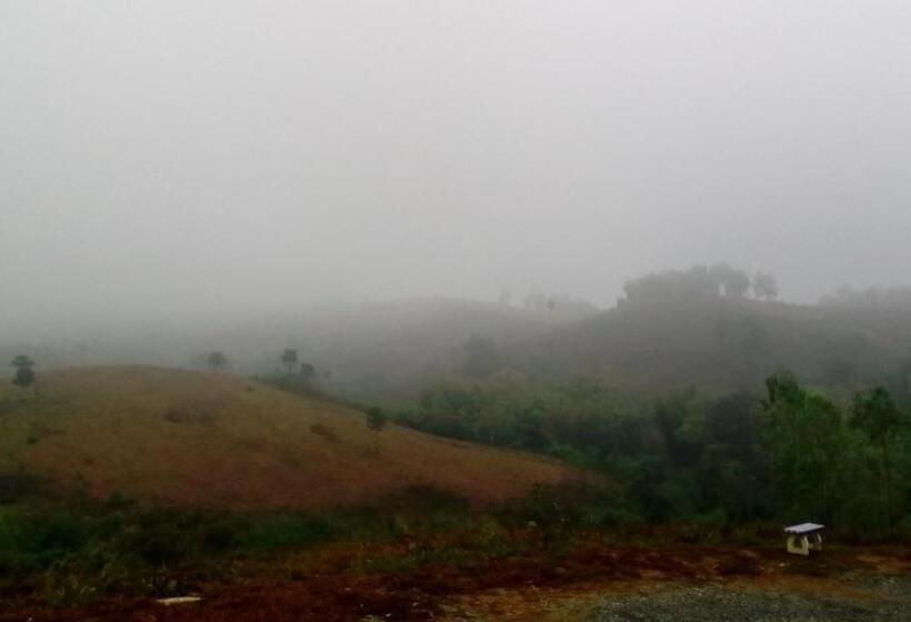 تختخواب و صبحانه Lovely Farm