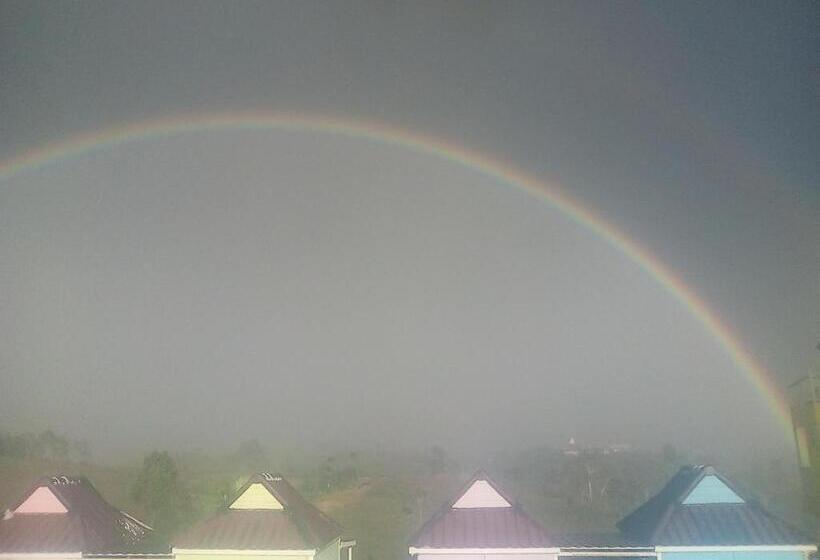 تختخواب و صبحانه Lovely Farm