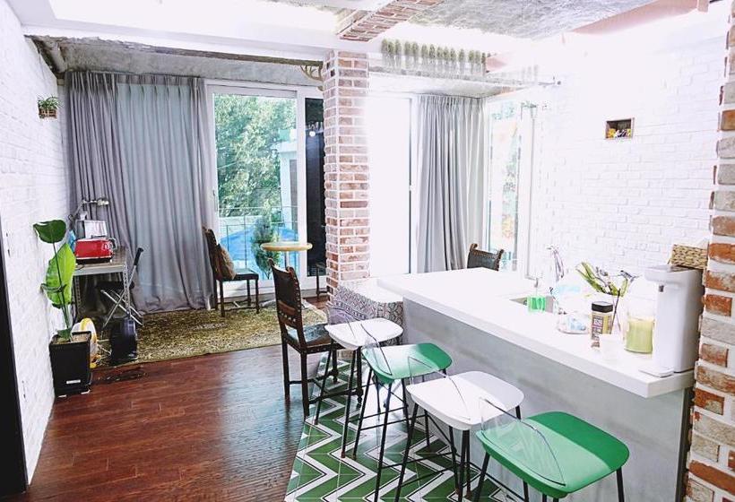 Bed and Breakfast Mosc Guesthouse