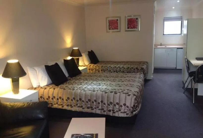 Hotelli Central Park Motor Inn