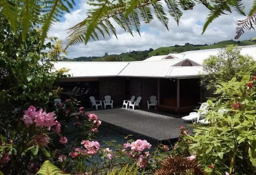 Hotelli Central Park Motor Inn