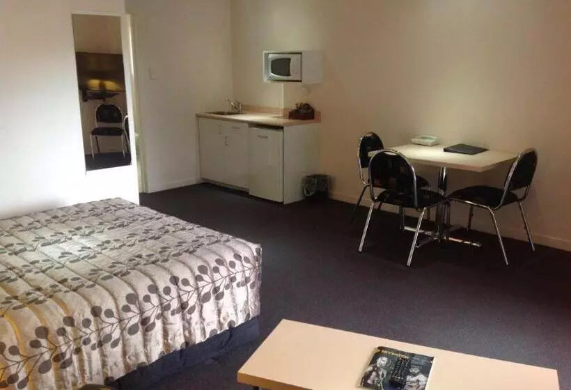 Hotelli Central Park Motor Inn