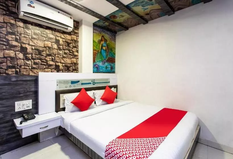 Hotelli Collection O 3767  Gopal Palace