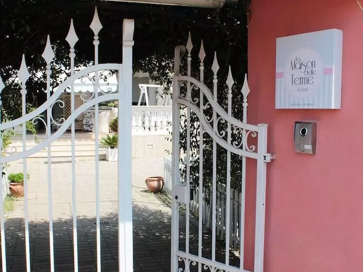 Hotelli La Maison Delle Terme