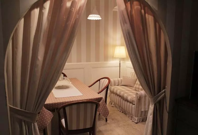 Hotelli La Maison Delle Terme