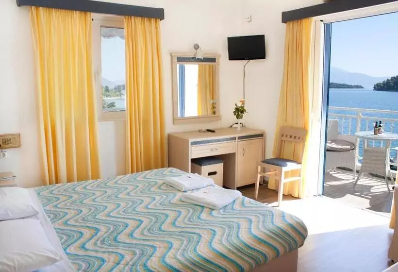 Hôtel Nydri Beach