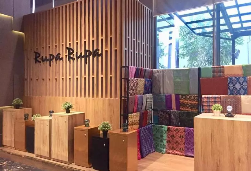 ホテル Prime Park  Pekanbaru