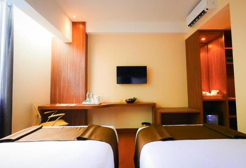 בית מלון כפרי Prime Park Pekanbaru