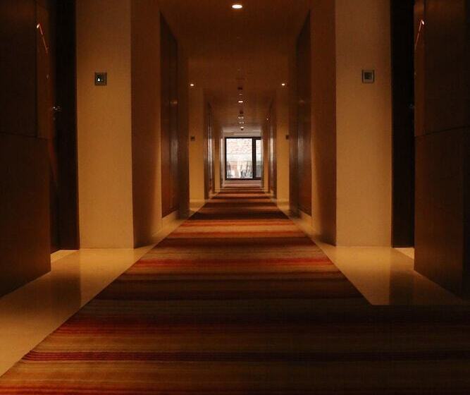 Hotel Ramada By Wyndham Darjeeling Gandhi Road