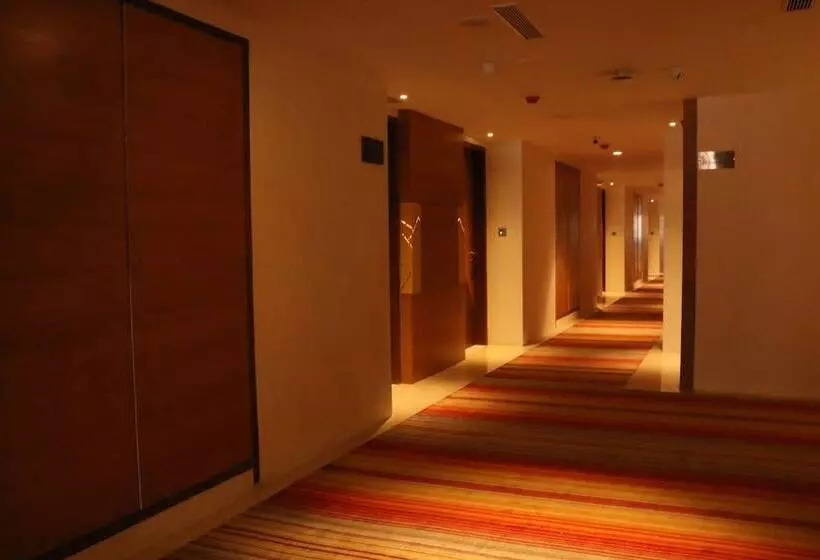 ホテル Ramada By Wyndham Darjeeling Gandhi Road