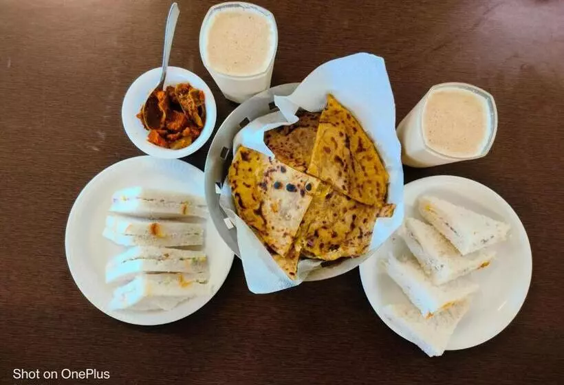 استراحتگاه Windsor Cottages