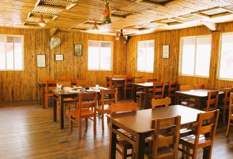 استراحتگاه Windsor Cottages