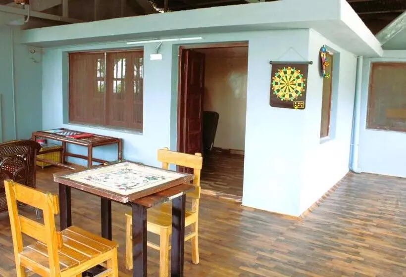 استراحتگاه Windsor Cottages