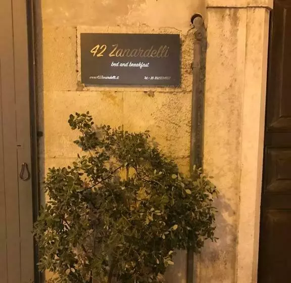 42 Zanardelli B&b