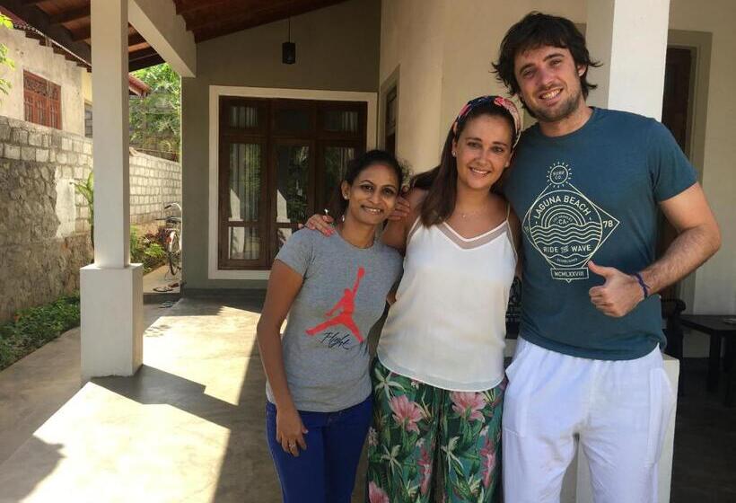 Bed & Breakfast Seasons Villa Sigiriya, Sri Lanka