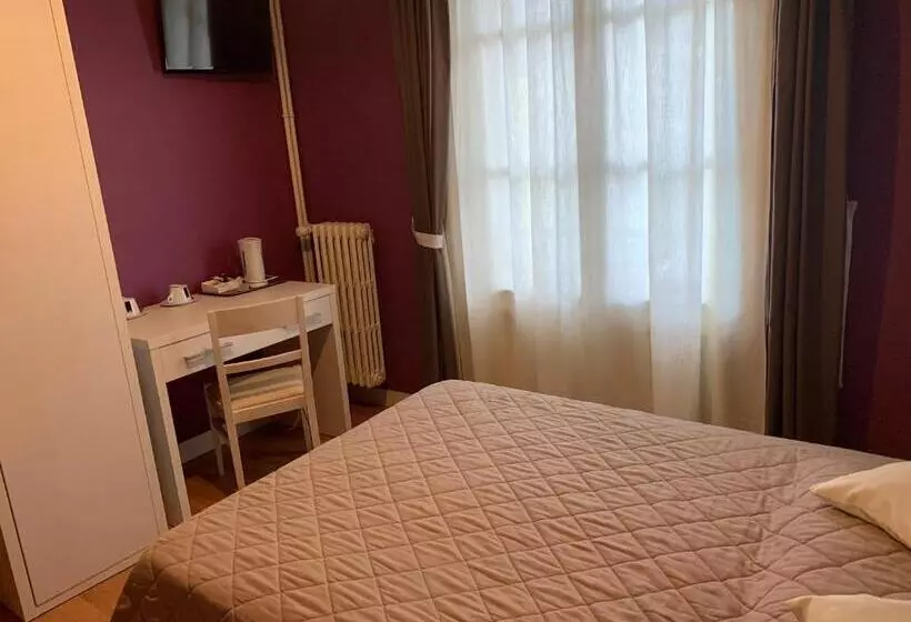 Hotelli Au Vieux Puits