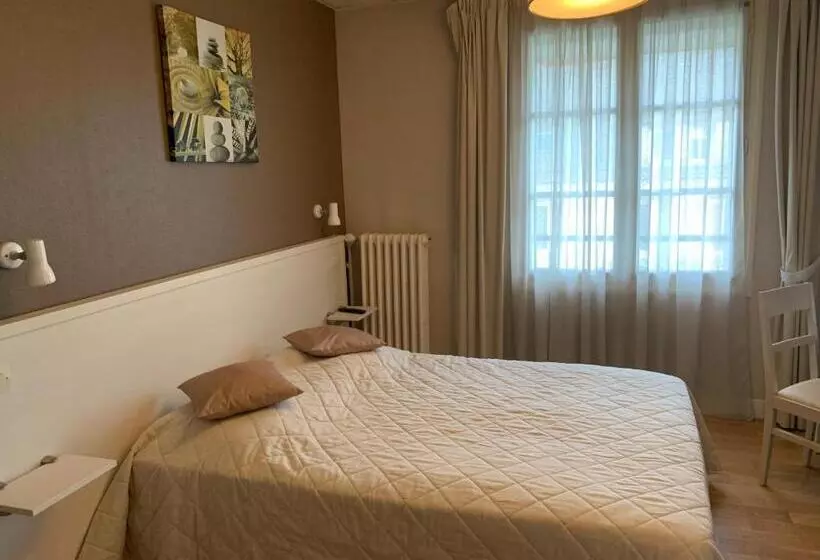 Hotelli Au Vieux Puits