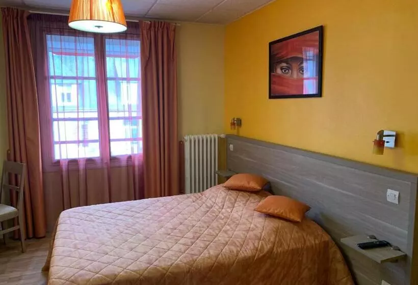 Hotelli Au Vieux Puits