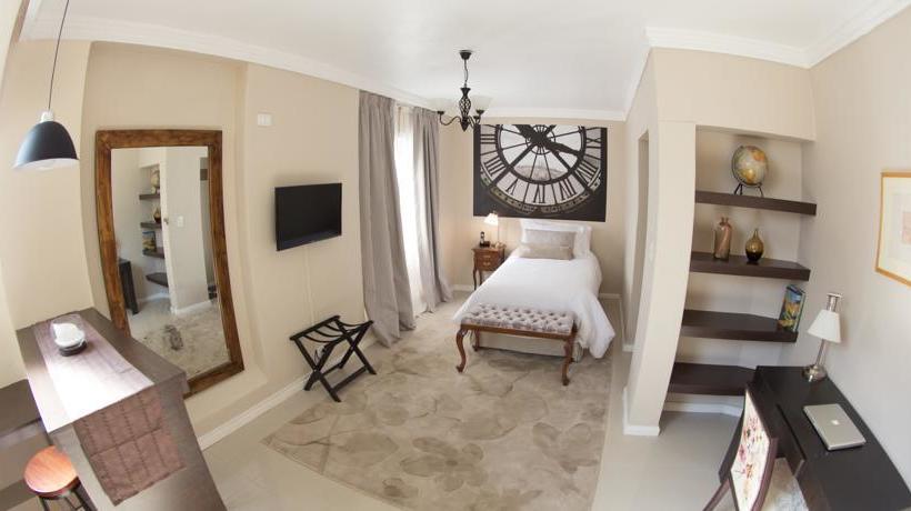 هتل Grand Petit Casa