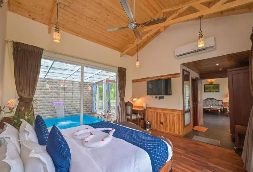 Jungle Lodge Resort