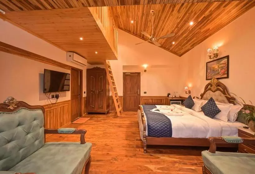 Jungle Lodge Resort