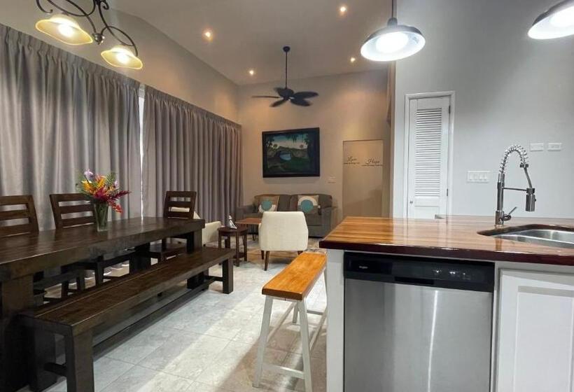 استراحتگاه Coffee Estate Inn