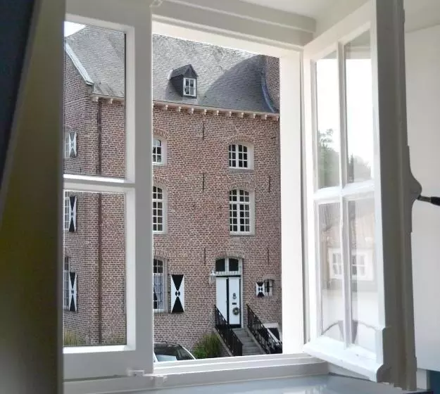 Aamiaismajoitus (B&B) Kasteel Aldenghoor