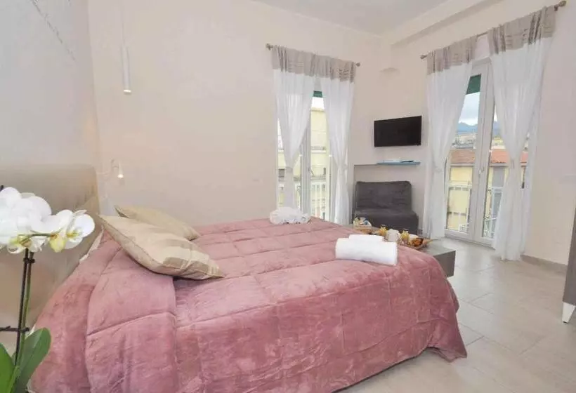 تختخواب و صبحانه Residenza Eleonora