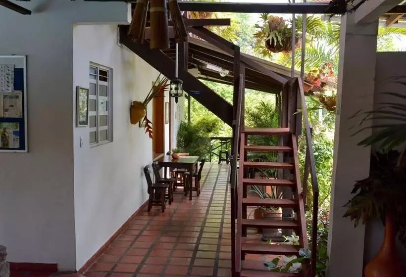 ホテル Cabañas Las Bifloras