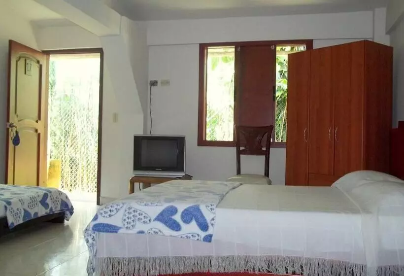 ホテル Cabañas Las Bifloras