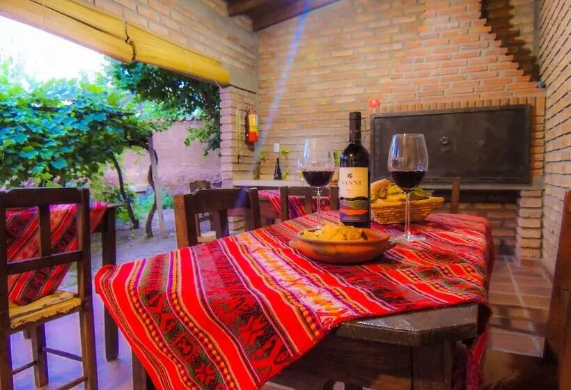 ホテル Hostal Tierra De Vinos