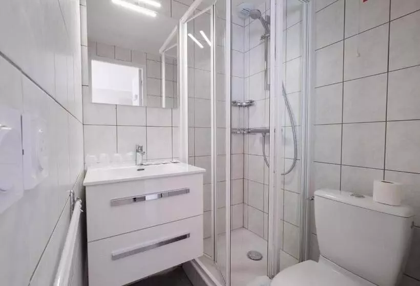 هتل Hôtel Les Essarts, Ussim Vacances